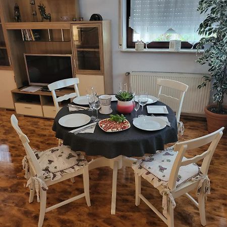 Ferienwohnung Fuer 4 Personen Mit Schnellem Wlan, Glasfaser, Tv Paket Beilstein  Zewnętrze zdjęcie