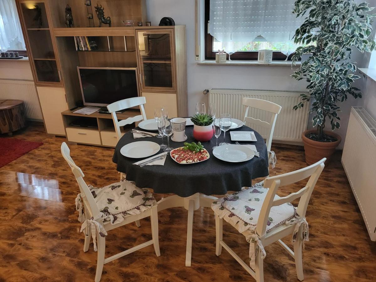 Ferienwohnung Fuer 4 Personen Mit Schnellem Wlan, Glasfaser, Tv Paket Beilstein  Zewnętrze zdjęcie